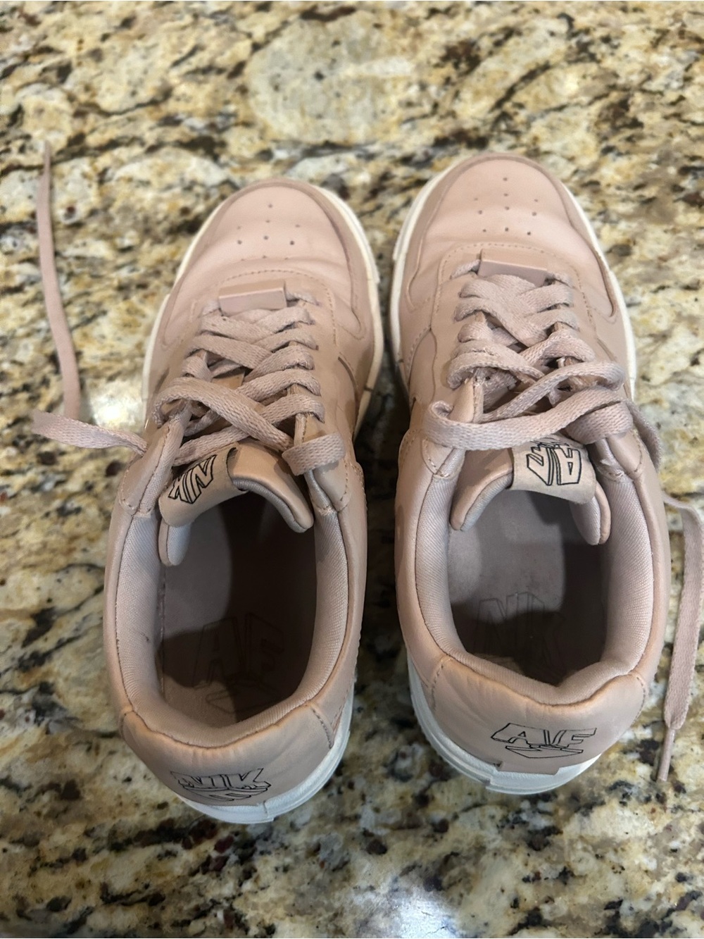 Nike Air Force 1 Pixel Athletic Lace Up Platform Shoe Women’  6.5 Beige Pink